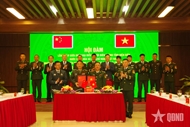 Vietnamese and Chinese border guard forces strengthen cooperation